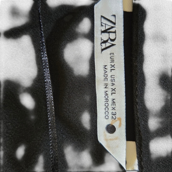 Zara Black Shirrt - Picture 8 of 8